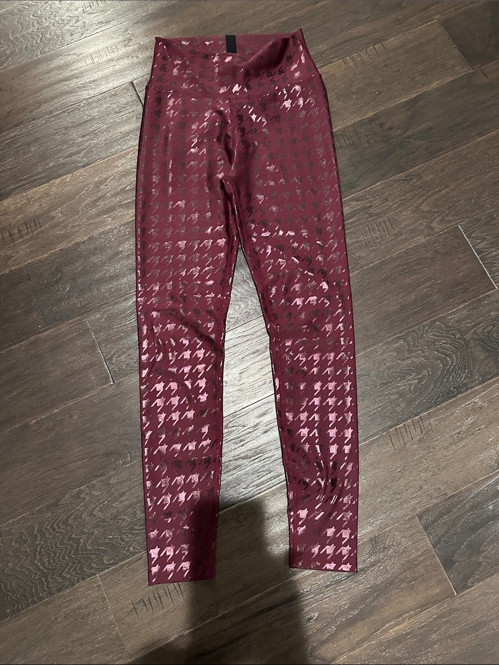 Peloton Purple Res Show Up Houndstooth Printed Legging Sizes M